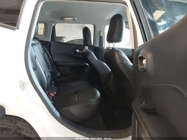 3C4NJDCB5MT527645 2021 JEEP COMPASS - Image 8