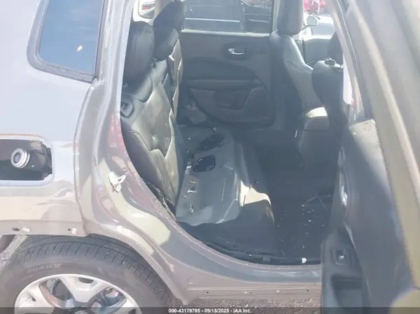 3C4NJDCB5MT549192 2021 JEEP COMPASS - Image 8