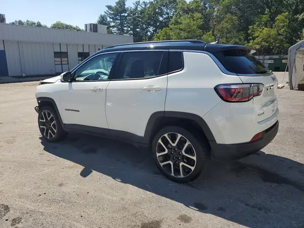 3C4NJDCB5MT586808 2021 JEEP COMPASS - Image 2
