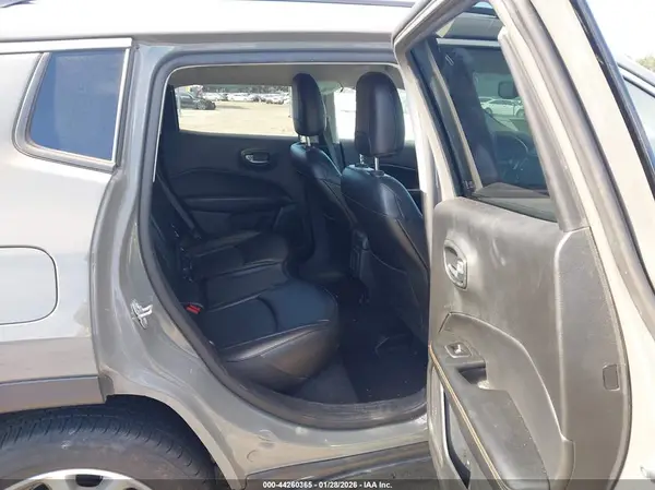 3C4NJDCB5MT602828 2021 JEEP COMPASS - Image 8