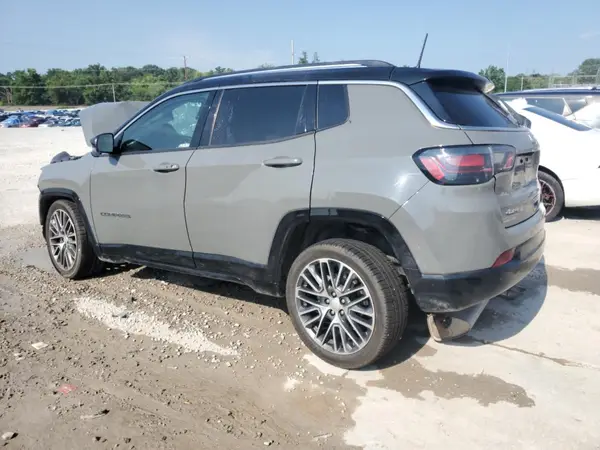 3C4NJDCB5NT106185 2022 JEEP COMPASS - Image 2