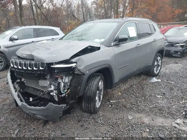 3C4NJDCB5NT117008 2022 JEEP COMPASS - Image 2