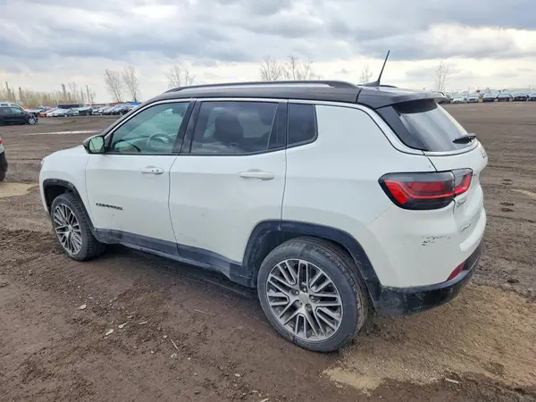3C4NJDCB5NT147044 2022 JEEP COMPASS - Image 2