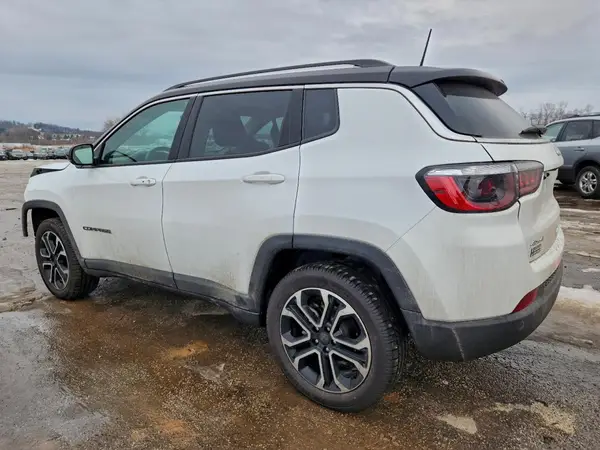 3C4NJDCB5NT167262 2022 JEEP COMPASS - Image 2