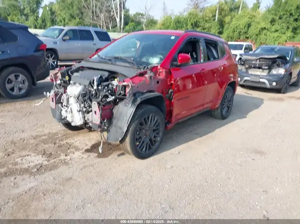 3C4NJDCB5NT167326 2022 JEEP COMPASS - Image 2