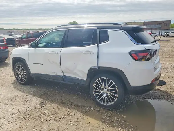 3C4NJDCB5NT181131 2022 JEEP COMPASS - Image 2