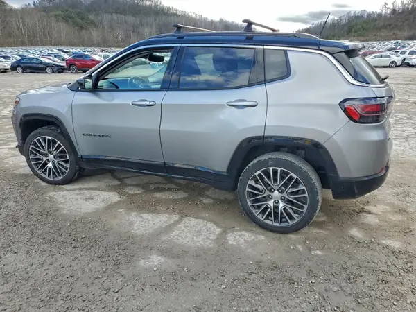 3C4NJDCB5NT194882 2022 JEEP COMPASS - Image 2