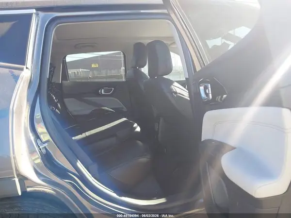 3C4NJDCB5NT228495 2022 JEEP COMPASS - Image 8