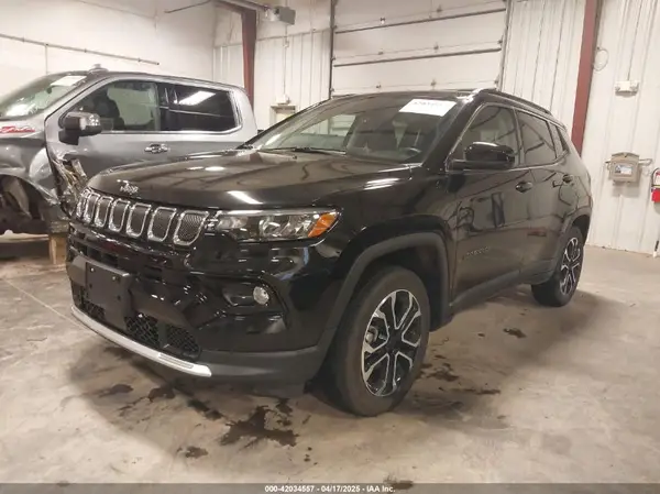 3C4NJDCB5NT233969 2022 JEEP COMPASS - Image 2