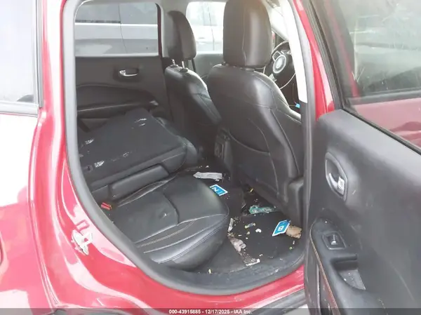 3C4NJDCB6HT611303 2017 JEEP COMPASS - Image 8