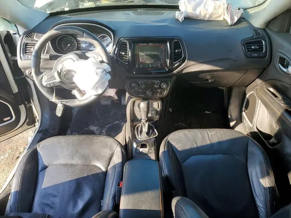 3C4NJDCB6HT664597 2017 JEEP COMPASS - Image 8