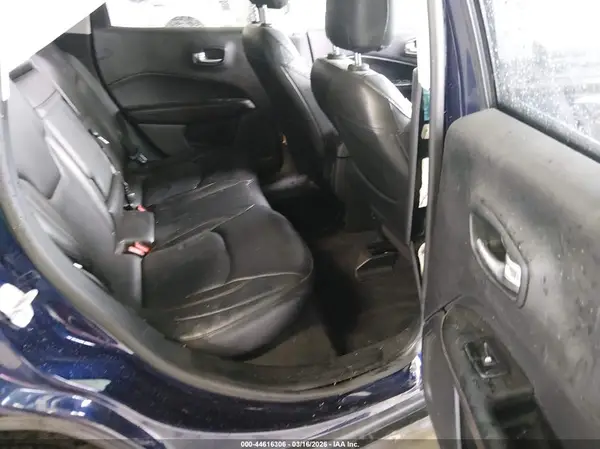 3C4NJDCB6JC252380 2018 JEEP COMPASS - Image 8