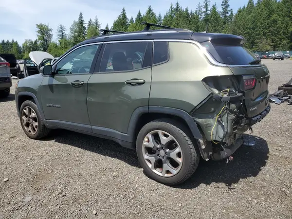 3C4NJDCB6JT101233 2018 JEEP COMPASS - Image 2