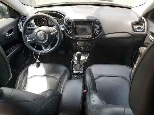 3C4NJDCB6JT101233 2018 JEEP COMPASS - Image 8