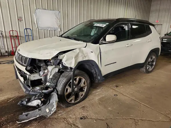 3C4NJDCB6JT104584 2018 JEEP COMPASS - Image 1