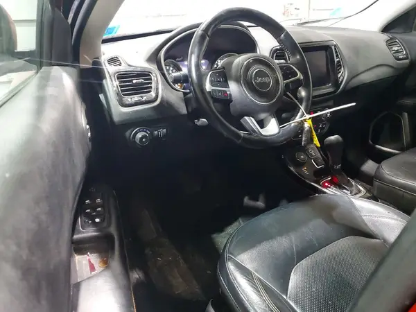 3C4NJDCB6JT116489 2018 JEEP COMPASS - Image 8