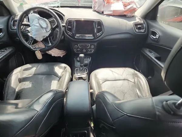 3C4NJDCB6JT116945 2018 JEEP COMPASS - Image 8