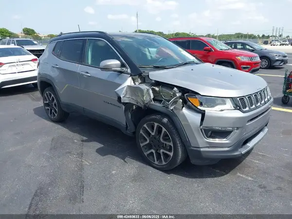 3C4NJDCB6JT131963 2018 JEEP COMPASS - Image 1