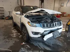 3C4NJDCB6JT136449 2018 JEEP COMPASS