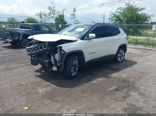 3C4NJDCB6JT178250 2018 JEEP COMPASS - Image 2