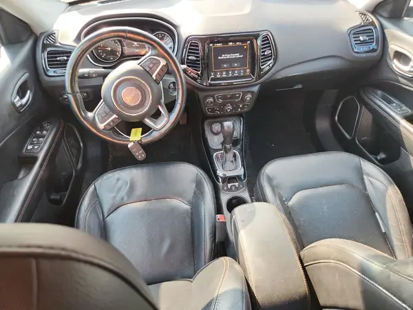 3C4NJDCB6JT179348 2018 JEEP COMPASS - Image 8
