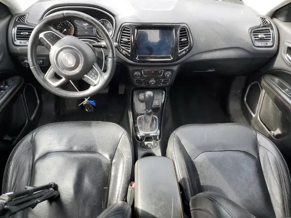 3C4NJDCB6JT190608 2018 JEEP COMPASS - Image 8