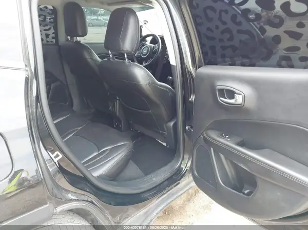 3C4NJDCB6JT199292 2018 JEEP COMPASS - Image 8