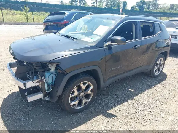 3C4NJDCB6JT199325 2018 JEEP COMPASS - Image 2