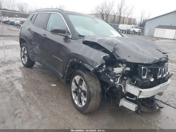 3C4NJDCB6JT201543 2018 JEEP COMPASS - Image 1