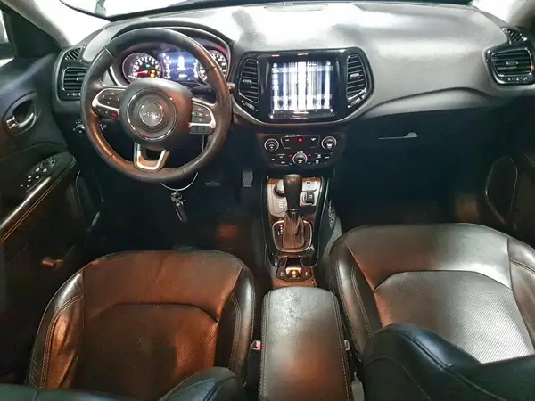 3C4NJDCB6JT205303 2018 JEEP COMPASS - Image 8