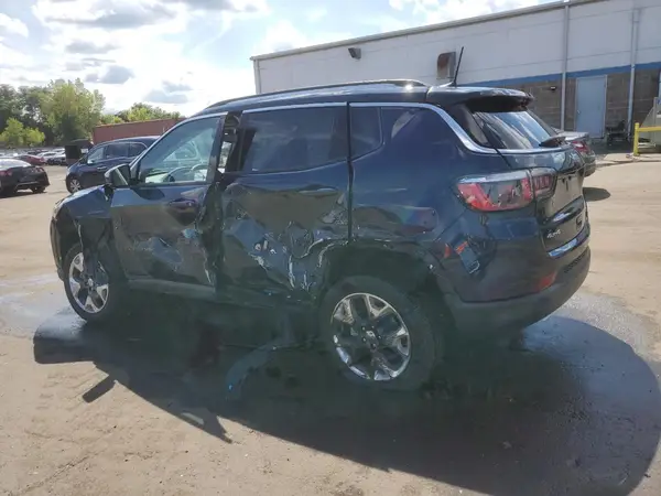 3C4NJDCB6JT221968 2018 JEEP COMPASS - Image 2