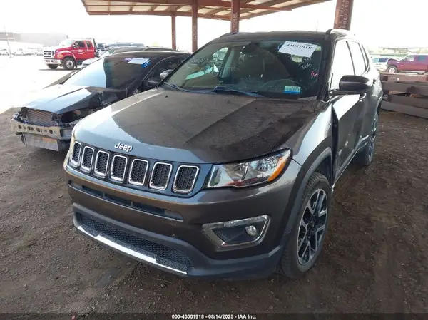 3C4NJDCB6JT223798 2018 JEEP COMPASS - Image 2