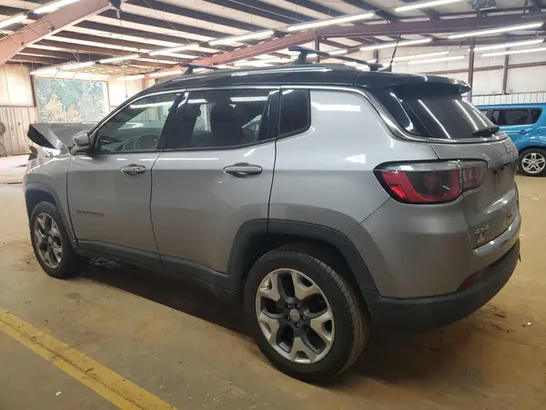 3C4NJDCB6JT231903 2018 JEEP COMPASS - Image 2