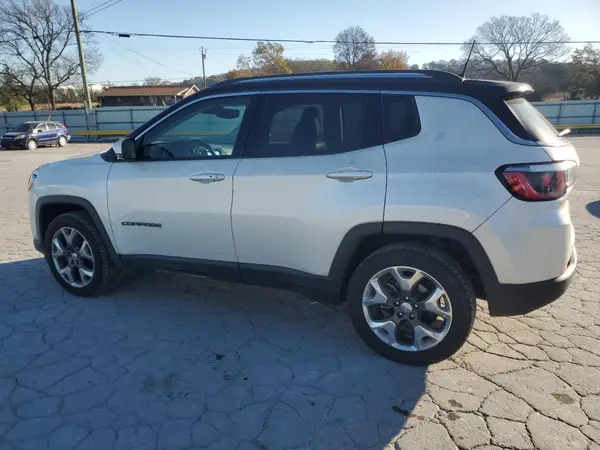 3C4NJDCB6JT234364 2018 JEEP COMPASS - Image 2