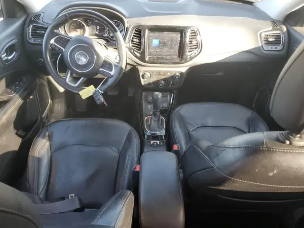 3C4NJDCB6JT234364 2018 JEEP COMPASS - Image 8