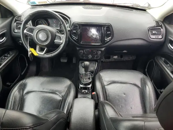3C4NJDCB6JT239631 2018 JEEP COMPASS - Image 8