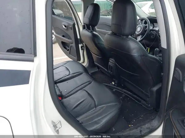 3C4NJDCB6JT246014 2018 JEEP COMPASS - Image 8