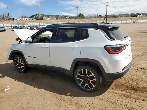 3C4NJDCB6JT272760 2018 JEEP COMPASS - Image 2
