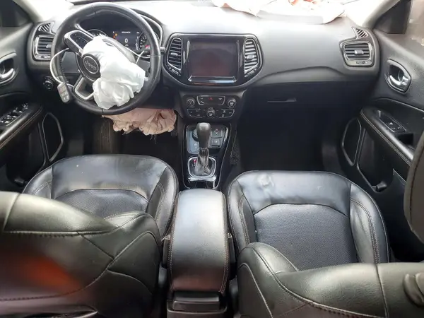 3C4NJDCB6JT280860 2018 JEEP COMPASS - Image 8