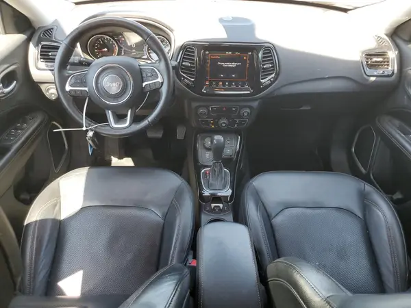 3C4NJDCB6JT329085 2018 JEEP COMPASS - Image 8