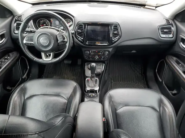 3C4NJDCB6JT332536 2018 JEEP COMPASS - Image 8