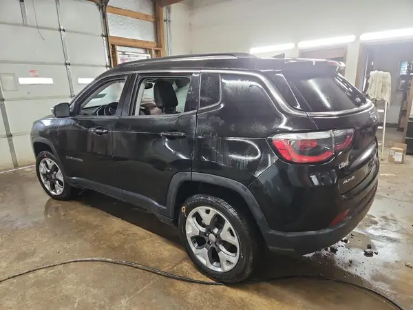 3C4NJDCB6JT333329 2018 JEEP COMPASS - Image 2