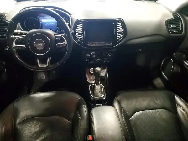 3C4NJDCB6JT333685 2018 JEEP COMPASS - Image 8