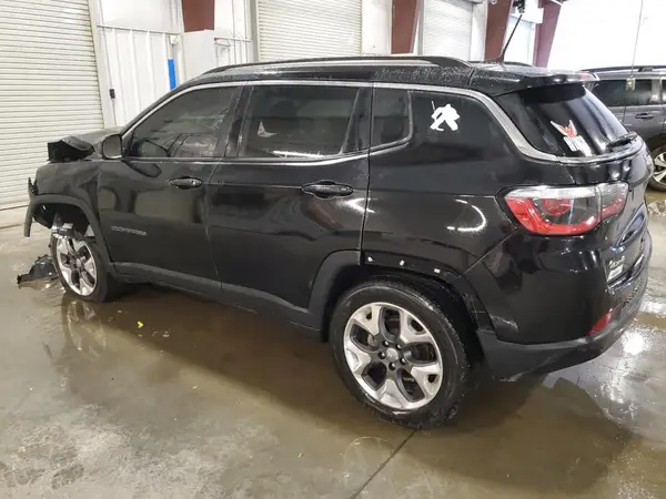 3C4NJDCB6JT333766 2018 JEEP COMPASS - Image 2