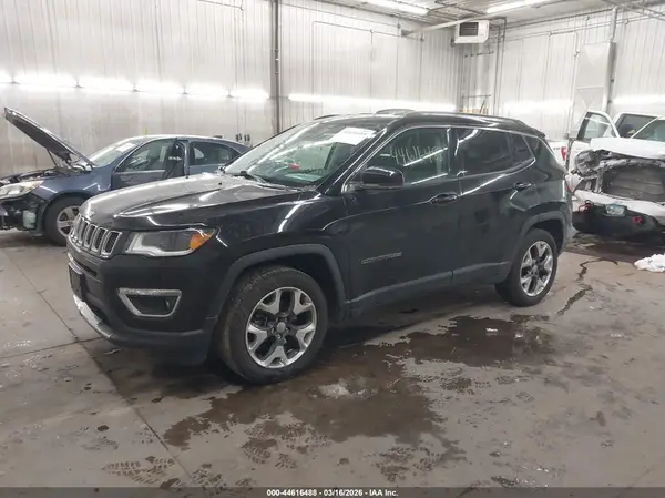 3C4NJDCB6JT340913 2018 JEEP COMPASS - Image 2