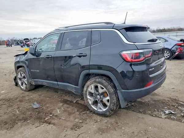 3C4NJDCB6JT341382 2018 JEEP COMPASS - Image 2