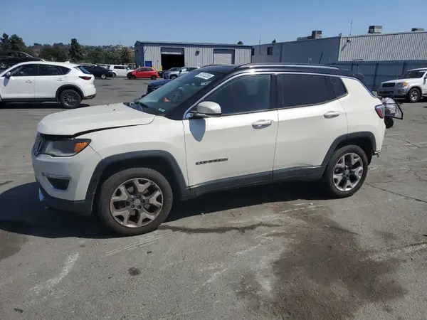 3C4NJDCB6JT354178 2018 JEEP COMPASS - Image 1