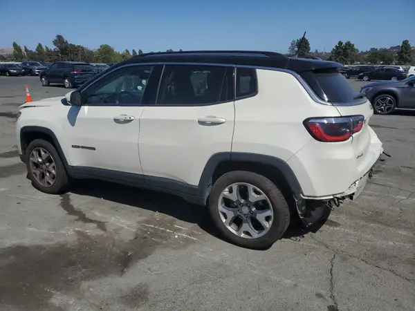 3C4NJDCB6JT354178 2018 JEEP COMPASS - Image 2