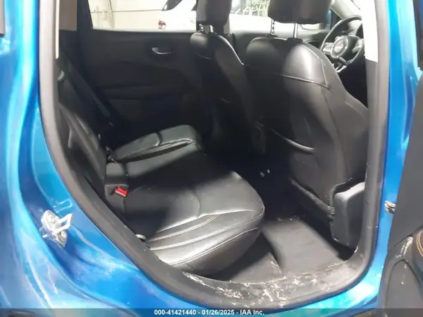 3C4NJDCB6JT365648 2018 JEEP COMPASS - Image 8