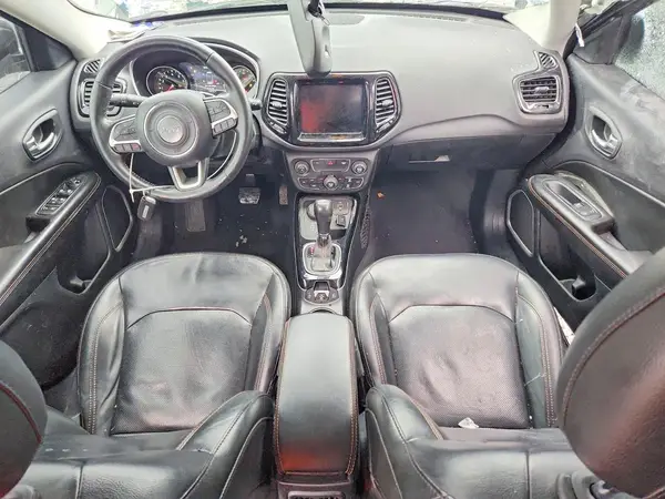 3C4NJDCB6JT366878 2018 JEEP COMPASS - Image 8